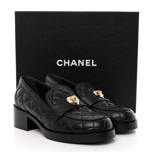 New Chanel Classic Quilted Moccasin Loafers w/ Gold CC Heart Size 40 (US 9.5-10) - Picture 11 of 14